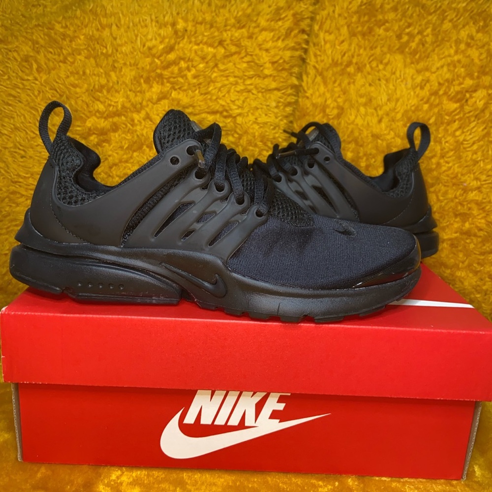 Nike Presto All Black Size 5Y